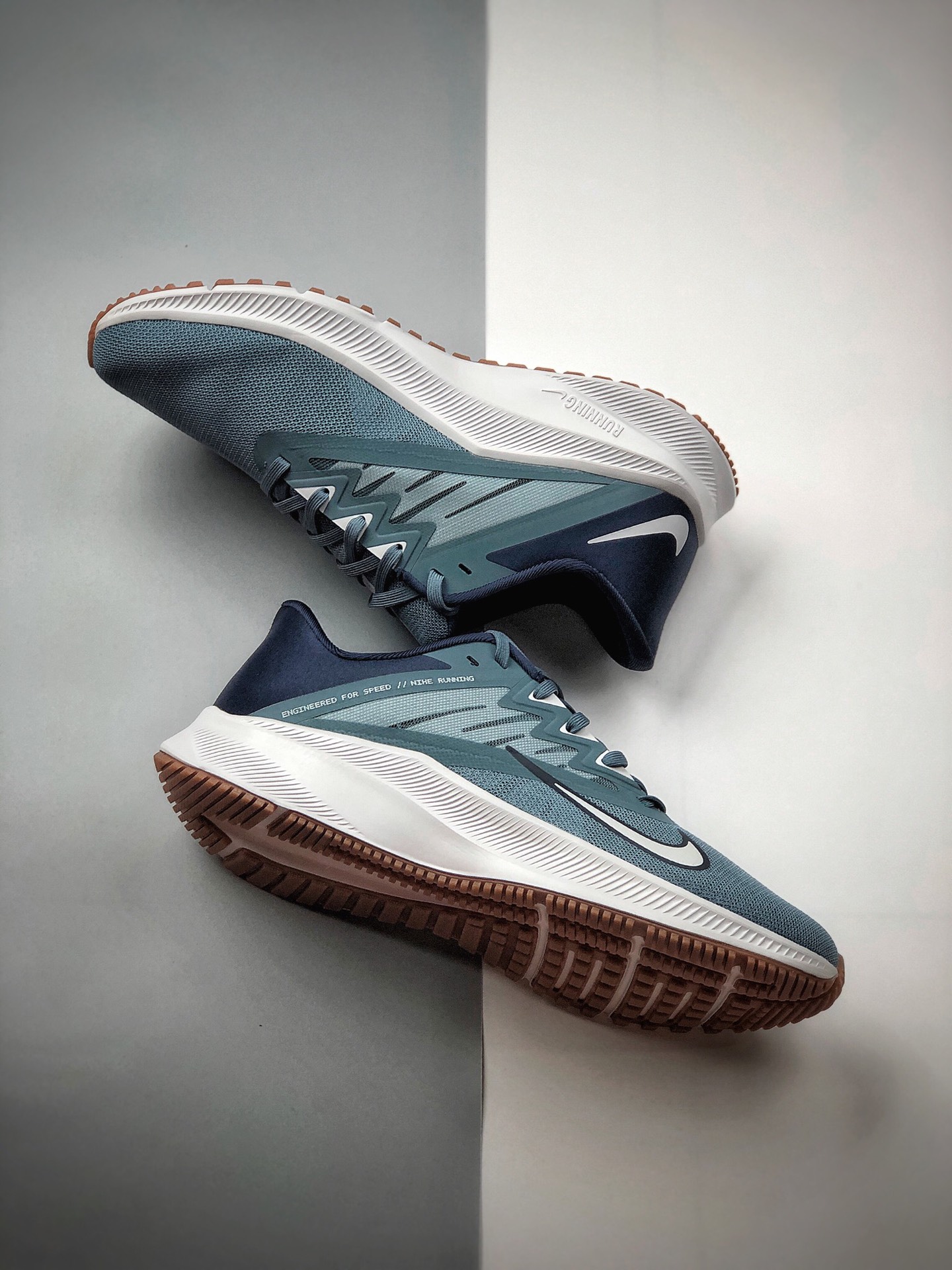 180 Nike Quest 3 极速3代时尚休闲跑步鞋CD0230-008