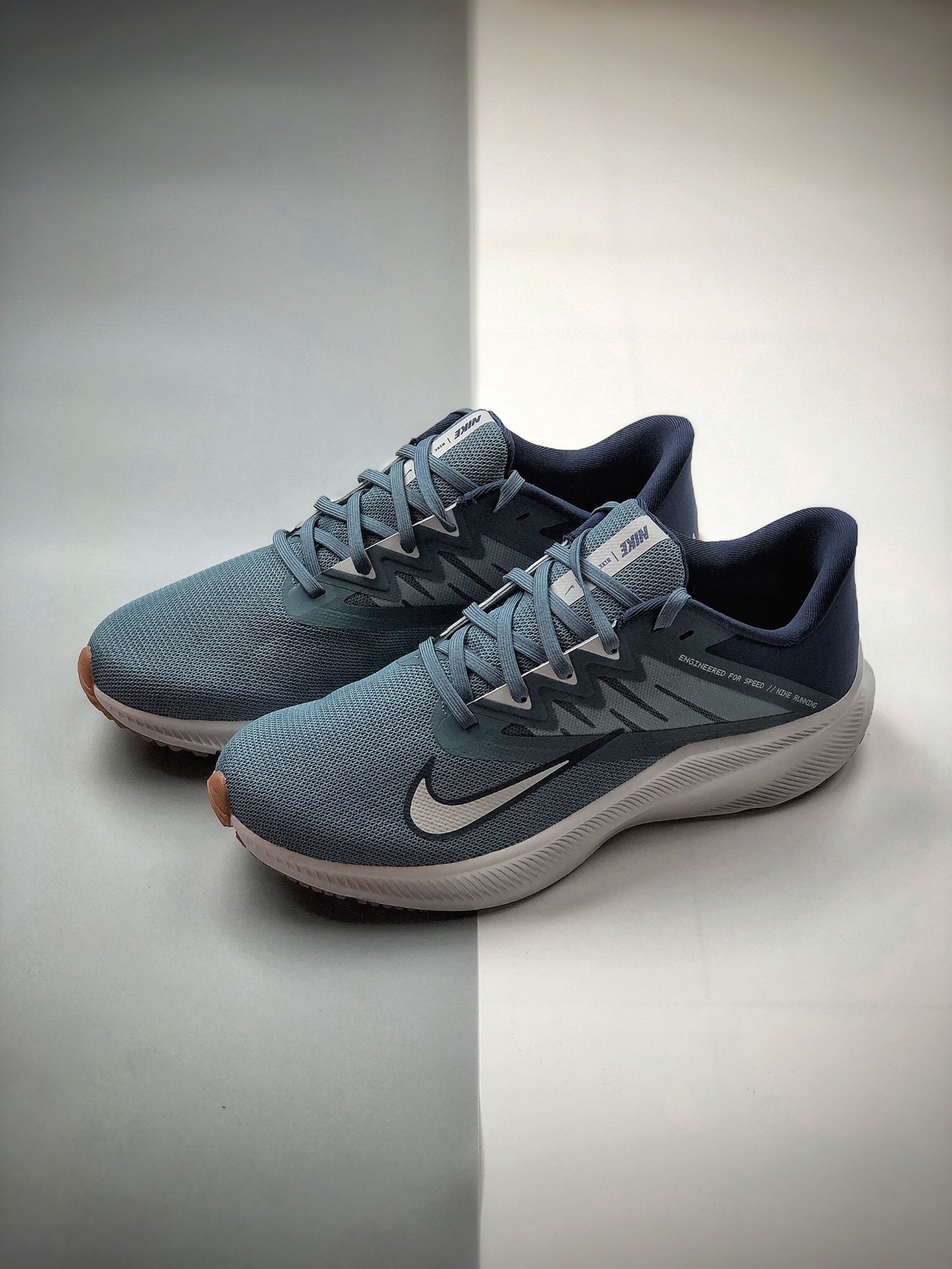 180 Nike Quest 3 极速3代时尚休闲跑步鞋CD0230-008