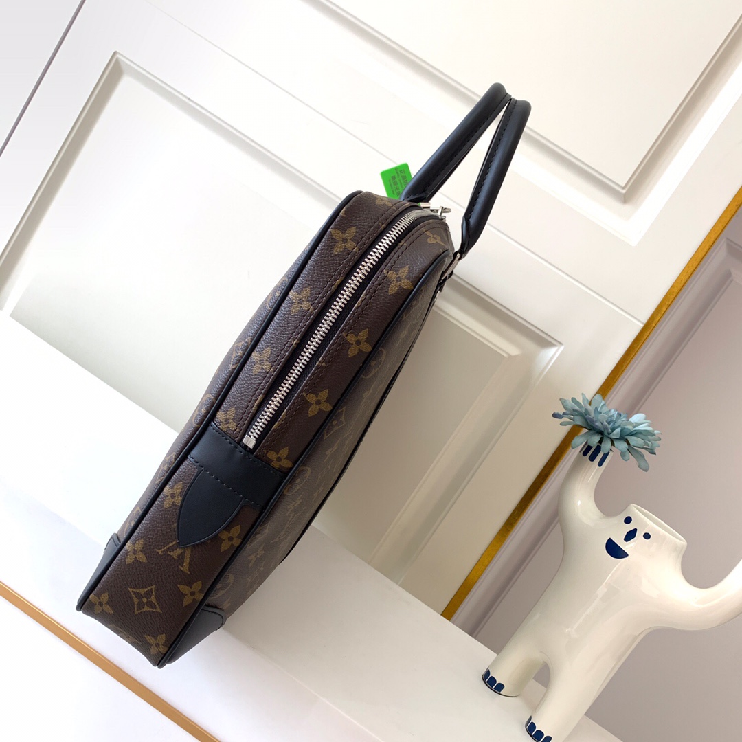 路易威登 Louis Vuitton 高定典藏名品高定成衣时装外套连衣裙衬衫T恤 #EEA9D4FA 3