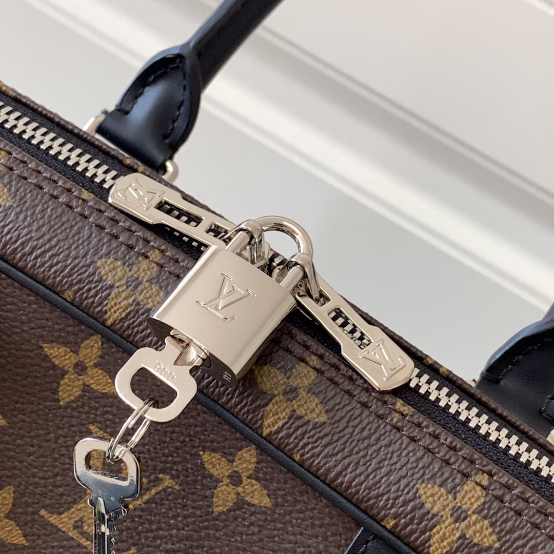路易威登 Louis Vuitton 高定典藏名品高定成衣时装外套连衣裙衬衫T恤 #EEA9D4FA 5