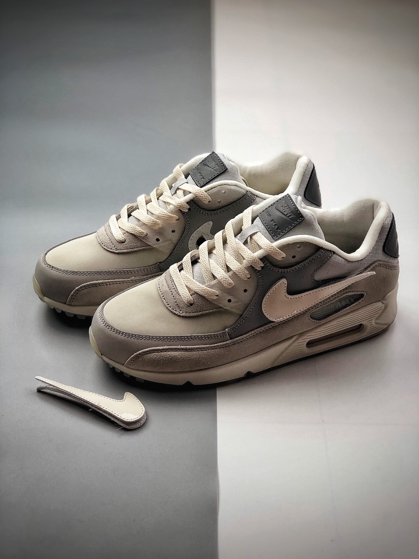 270 Nike Air max 90 ”The Basement” 小窗口气垫休闲运动鞋 CI9111-002