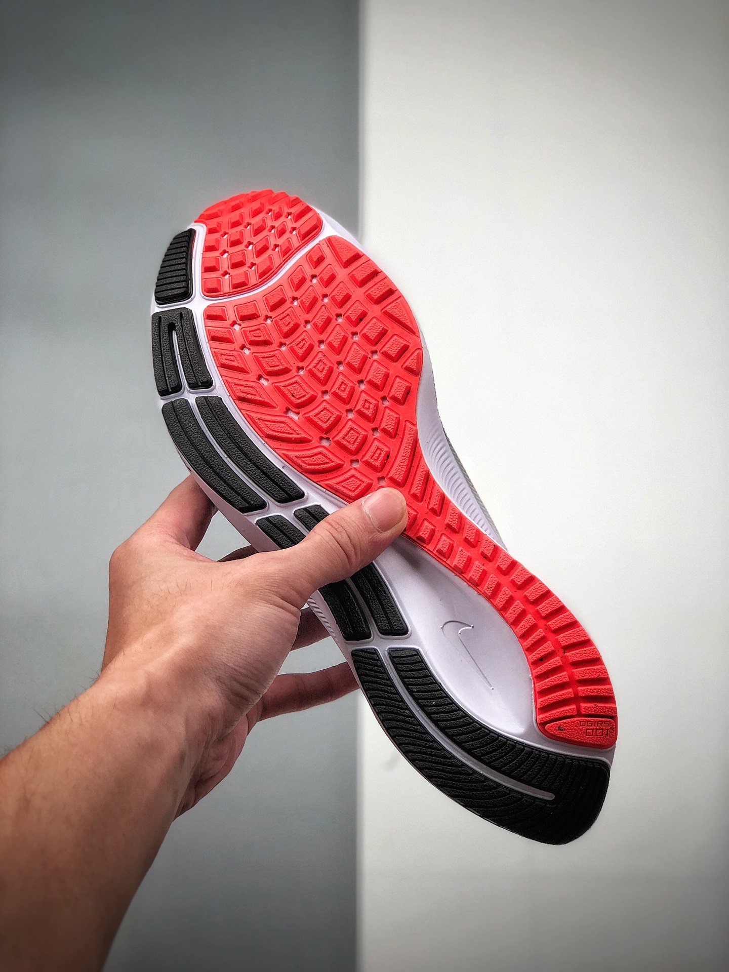 180  Nike Zoom Pegasus 37 登月37 透气缓震疾速跑鞋BQ9646-006