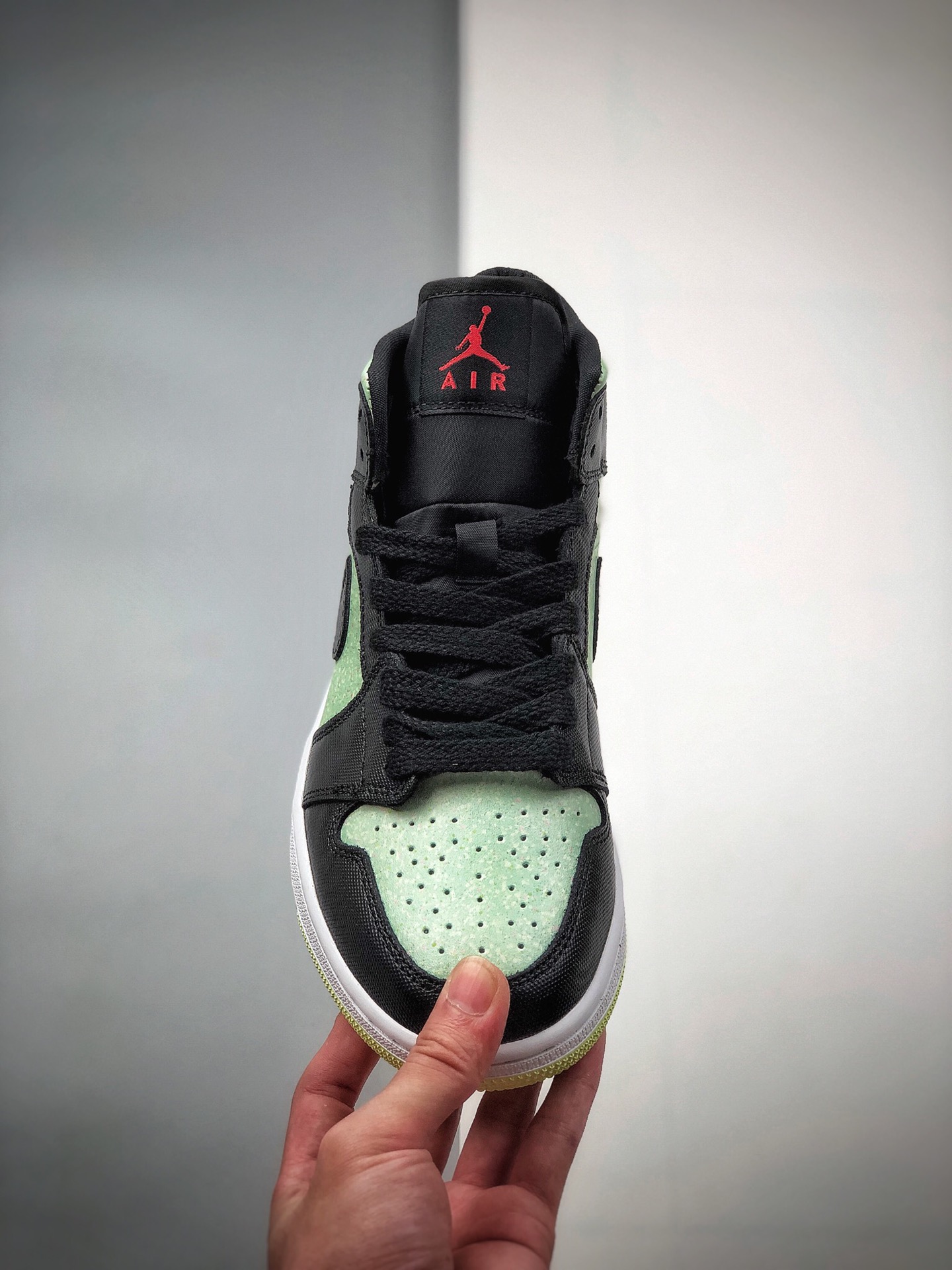 250 Air Jordan 1 Mid 黑绿红 AJ1/ 乔1 中邦CV5276-003