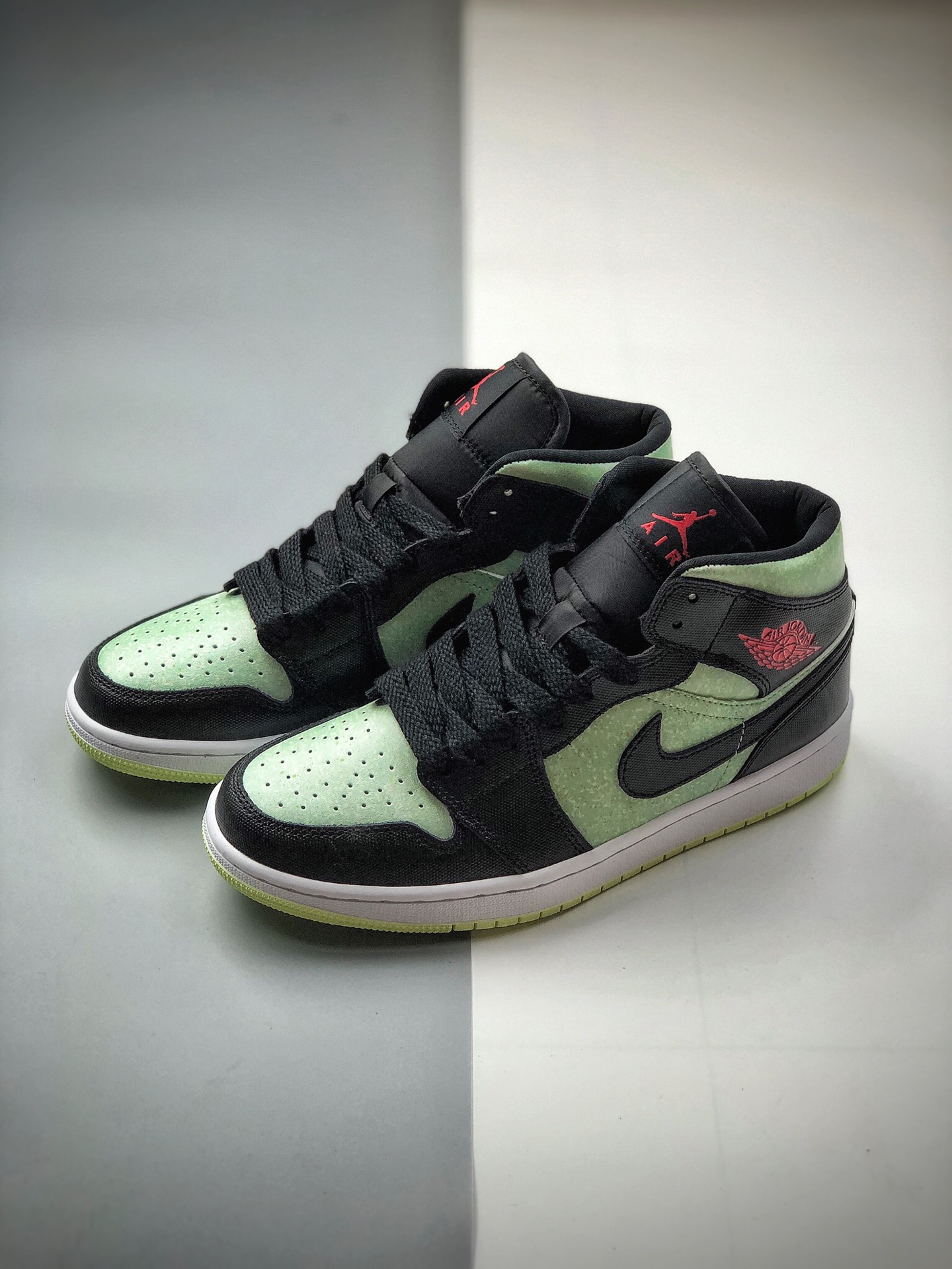 250 Air Jordan 1 Mid 黑绿红 AJ1/ 乔1 中邦CV5276-003