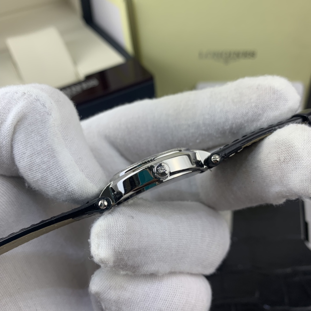 Longines 皇家 浪琴心月系列皮带款女表