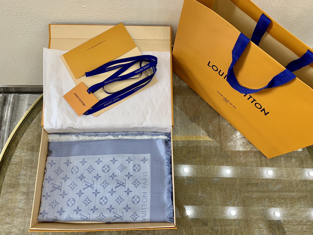 LV路易威登Monogram Denim披肩M71378 M71382 M71330 M71329 M72412 M72046 M72273