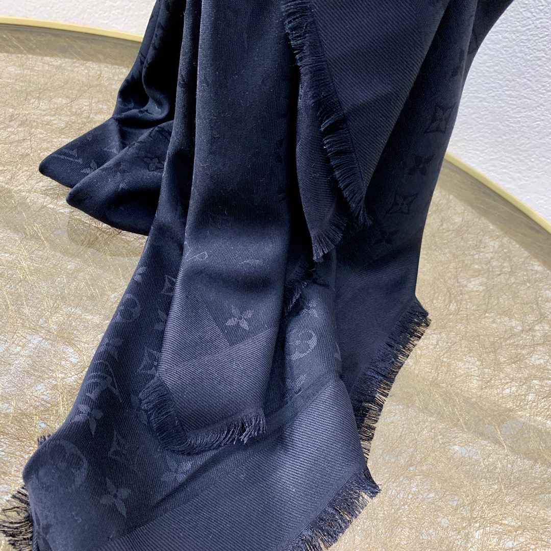 LV路易威登Monogram Denim披肩M71378 M71382 M71330 M71329 M72412 M72046 M72273