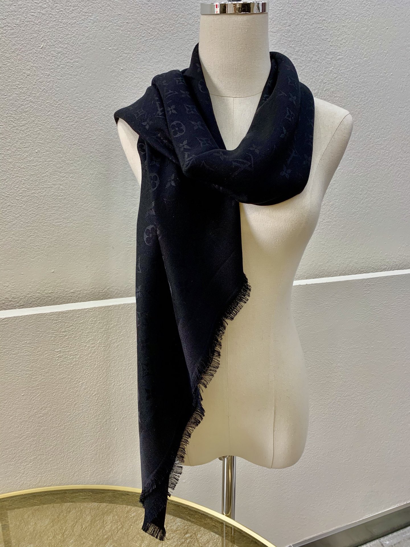 LV路易威登Monogram Denim披肩M71378 M71382 M71330 M71329 M72412 M72046 M72273