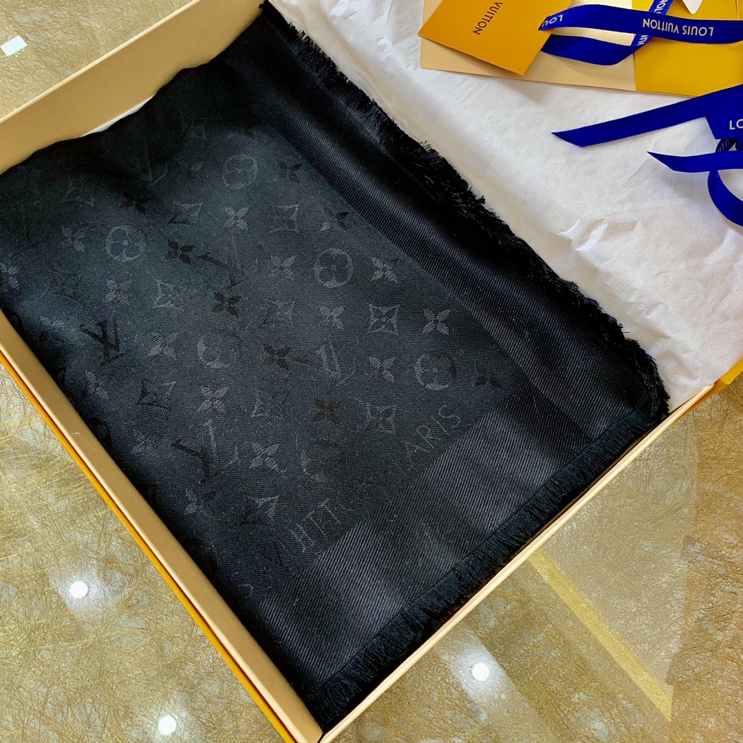 LV路易威登Monogram Denim披肩M71378 M71382 M71330 M71329 M72412 M72046 M72273