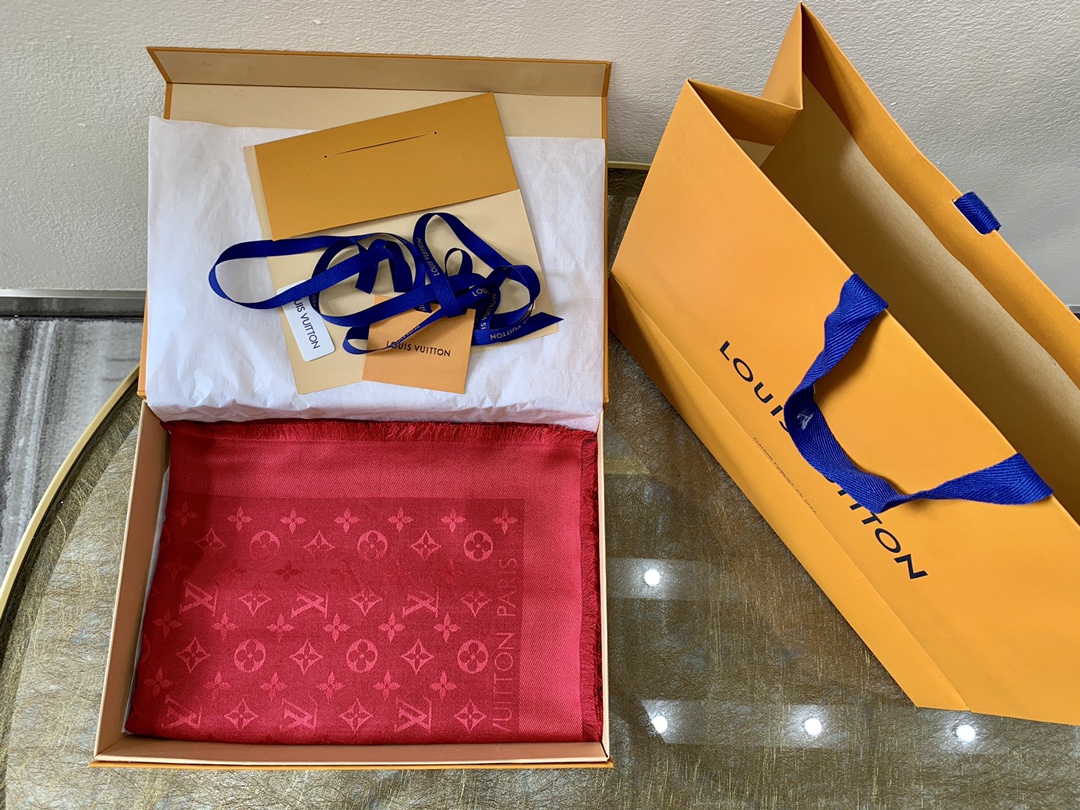 LV路易威登Monogram Denim披肩M71378 M71382 M71330 M71329 M72412 M72046 M72273