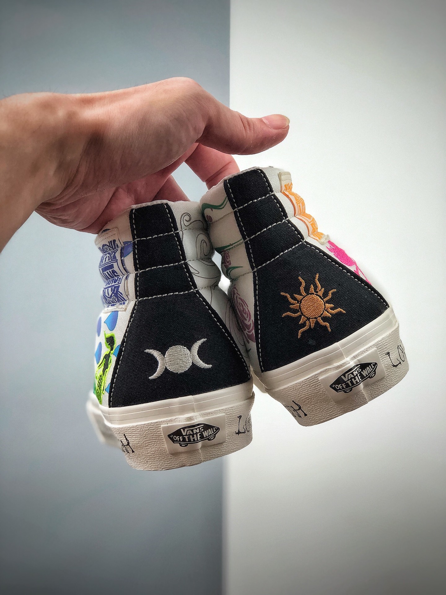 170  新款出货：VANS范斯 Sk8-Hi 保护地球生态刺绣鸳鸯高帮休闲板鞋 VN0A3JFIWZ2