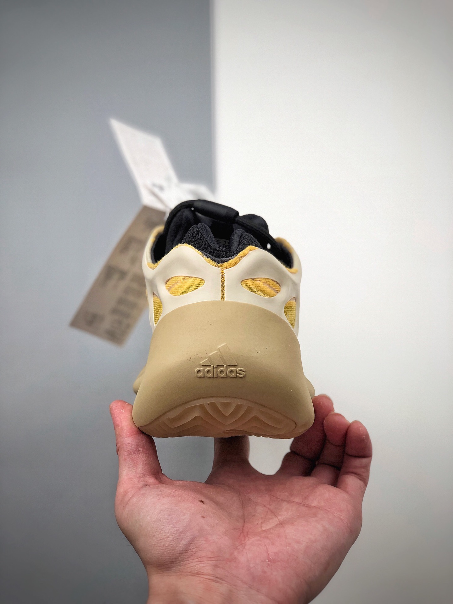 460 Adidas Yeezy 700 V3 阿迪达斯复古爆米花老爹鞋 G548503