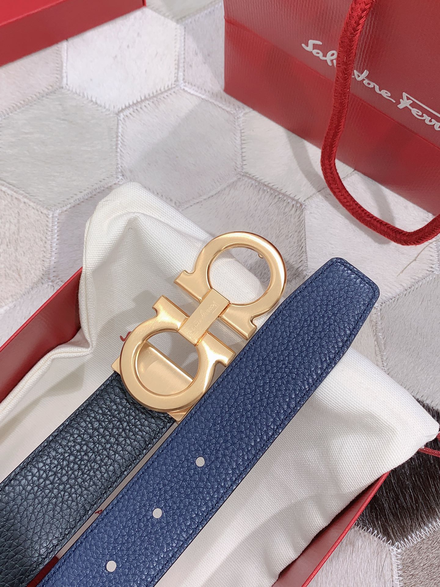 菲拉格慕 Ferragamo 高定典藏奢华工坊高定皮带腰带配饰 #F6782727 6