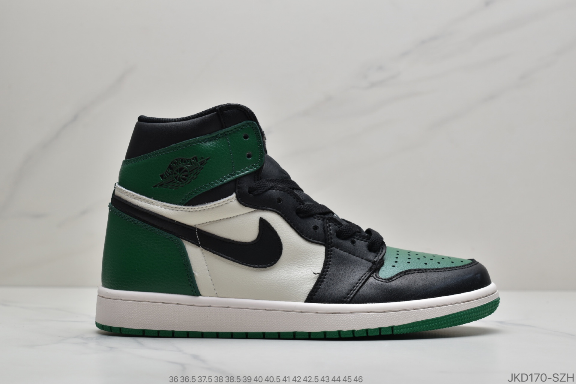 160 公司级Air Jordan 1 “CRIMSON TINT”AJ1脏粉在曝光之初就备受关注555088-081