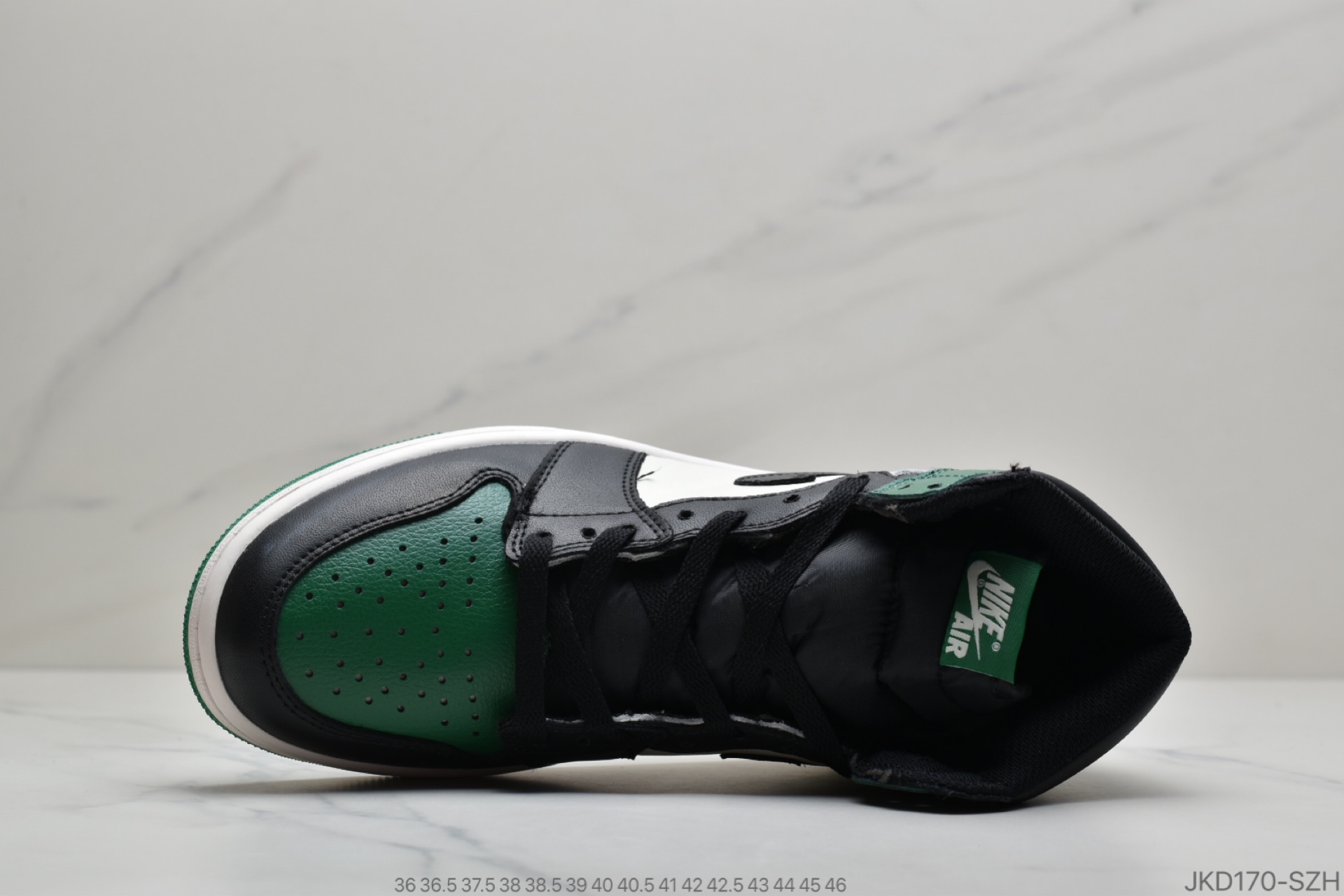 160 公司级Air Jordan 1 “CRIMSON TINT”AJ1脏粉在曝光之初就备受关注555088-081