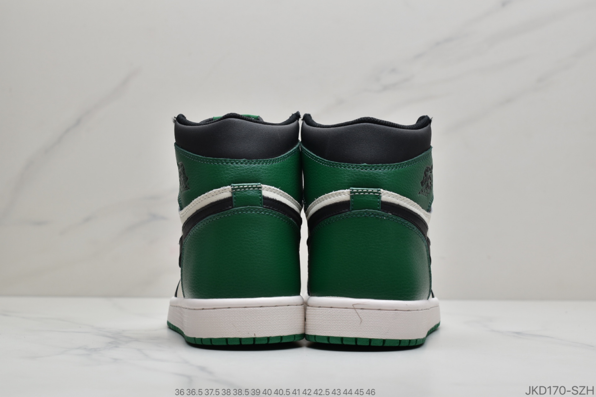 160 公司级Air Jordan 1 “CRIMSON TINT”AJ1脏粉在曝光之初就备受关注555088-081