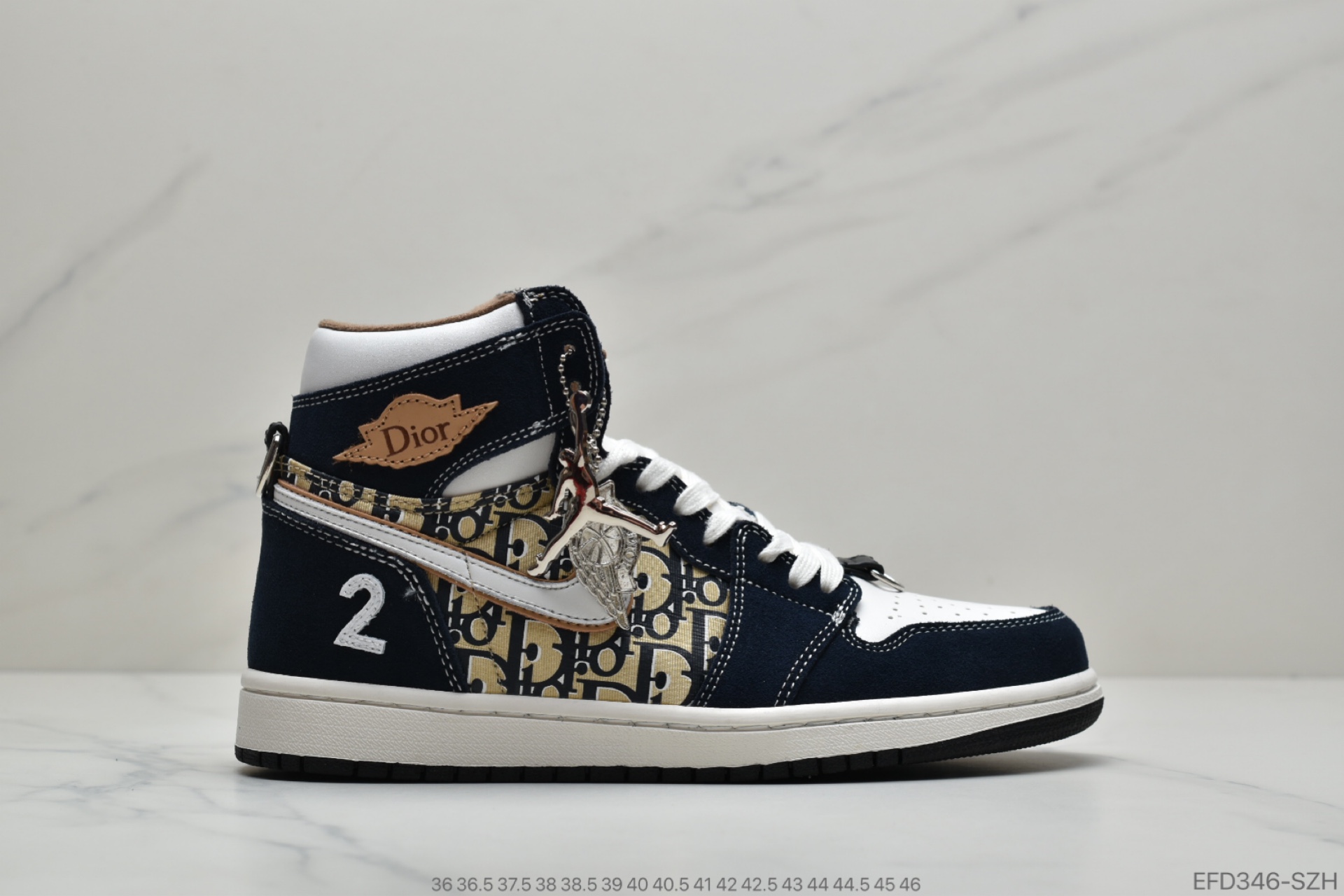380 公司级Dior x Air Jordan 1 联名作为今年级别最高的联名鞋款CN8607-601