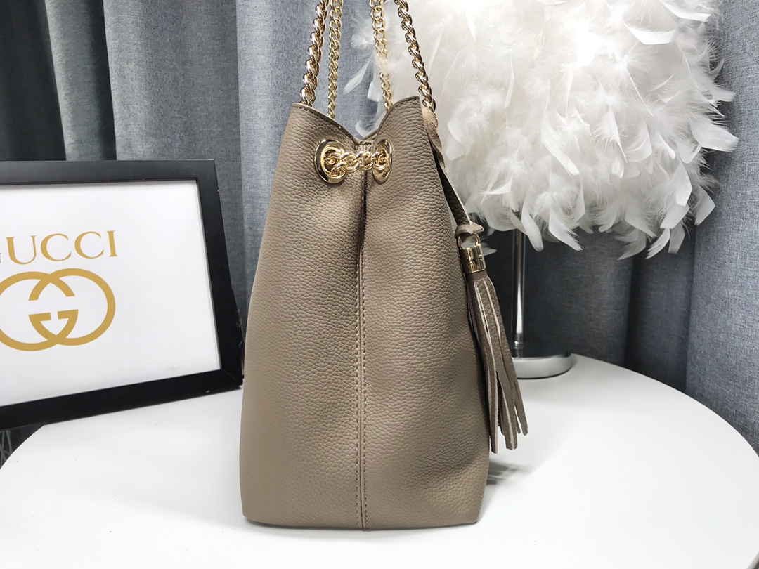 ブランド名・ダブルGロゴ付き高品質レザーバッグ・スタイル自在