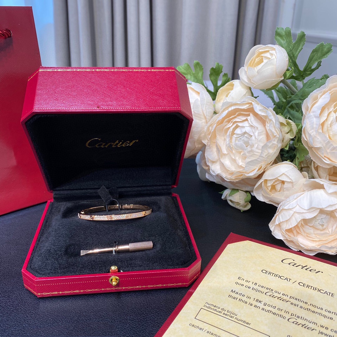 NO:633624,Complete collection of Love bracelets, pure CNC carving, complete range of sizes, bracelets, Cartier high-end jewelry19860909Love手镯齐全,纯cnc精雕 码数齐全,,bracelet,卡迪亚高端饰品,Jewelry