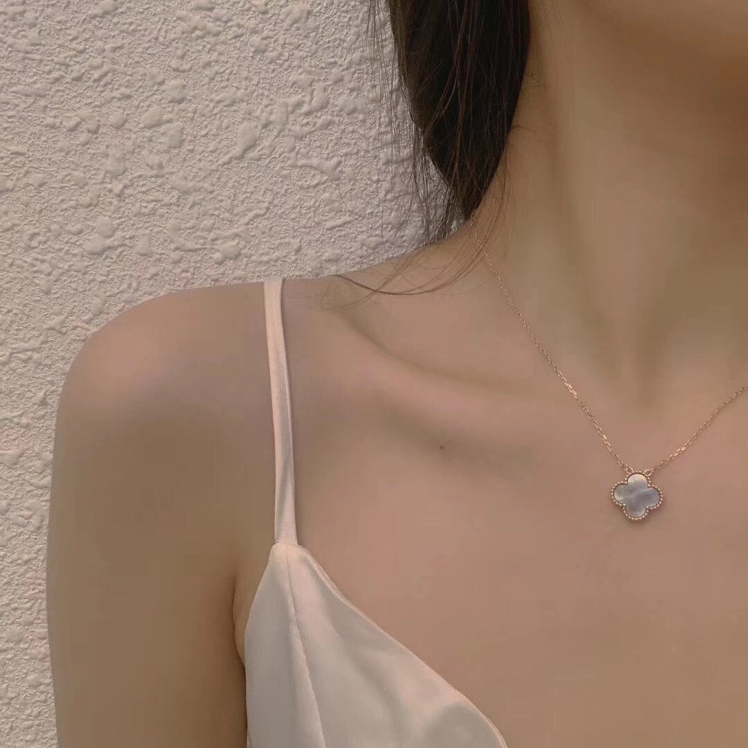 NO:360833,VCA gray shells very high-end one color, Vac necklace, necklace19860909vca灰贝 很高级的一个颜色,Vac项链,necklace,Jewelry