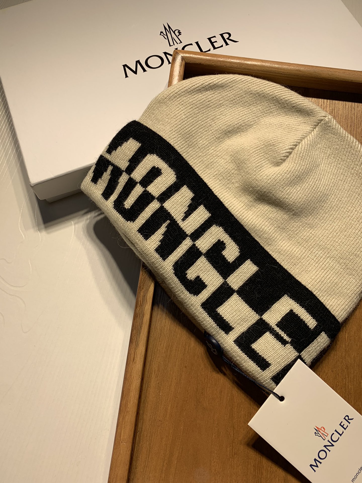 🌹。蒙口。【羊毛单帽】客供小羊毛！珍贵典藏的灵魂帽子！客供色纱.每个颜色都非常好看！经典！手感软腻.70