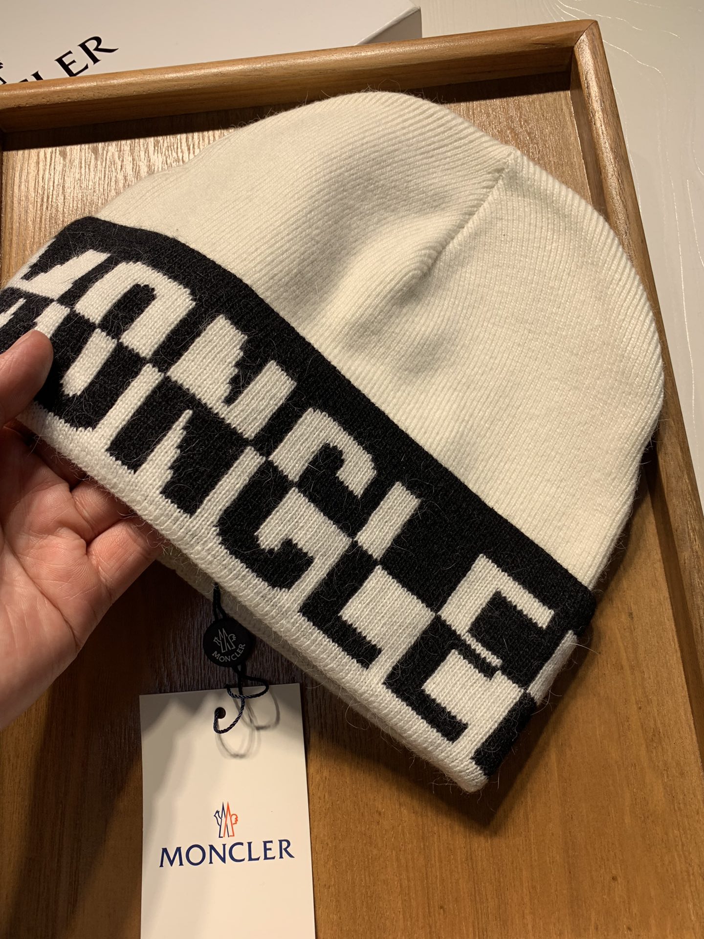 🌹。蒙口。【羊毛单帽】客供小羊毛！珍贵典藏的灵魂帽子！客供色纱.每个颜色都非常好看！经典！手感软腻.70