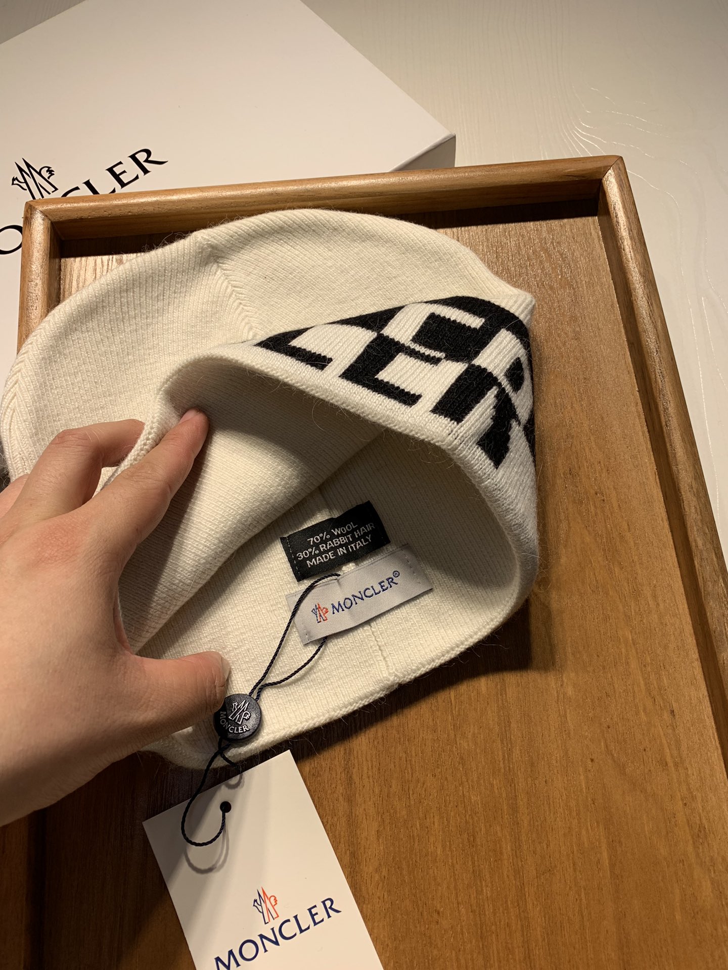 🌹。蒙口。【羊毛单帽】客供小羊毛！珍贵典藏的灵魂帽子！客供色纱.每个颜色都非常好看！经典！手感软腻.70