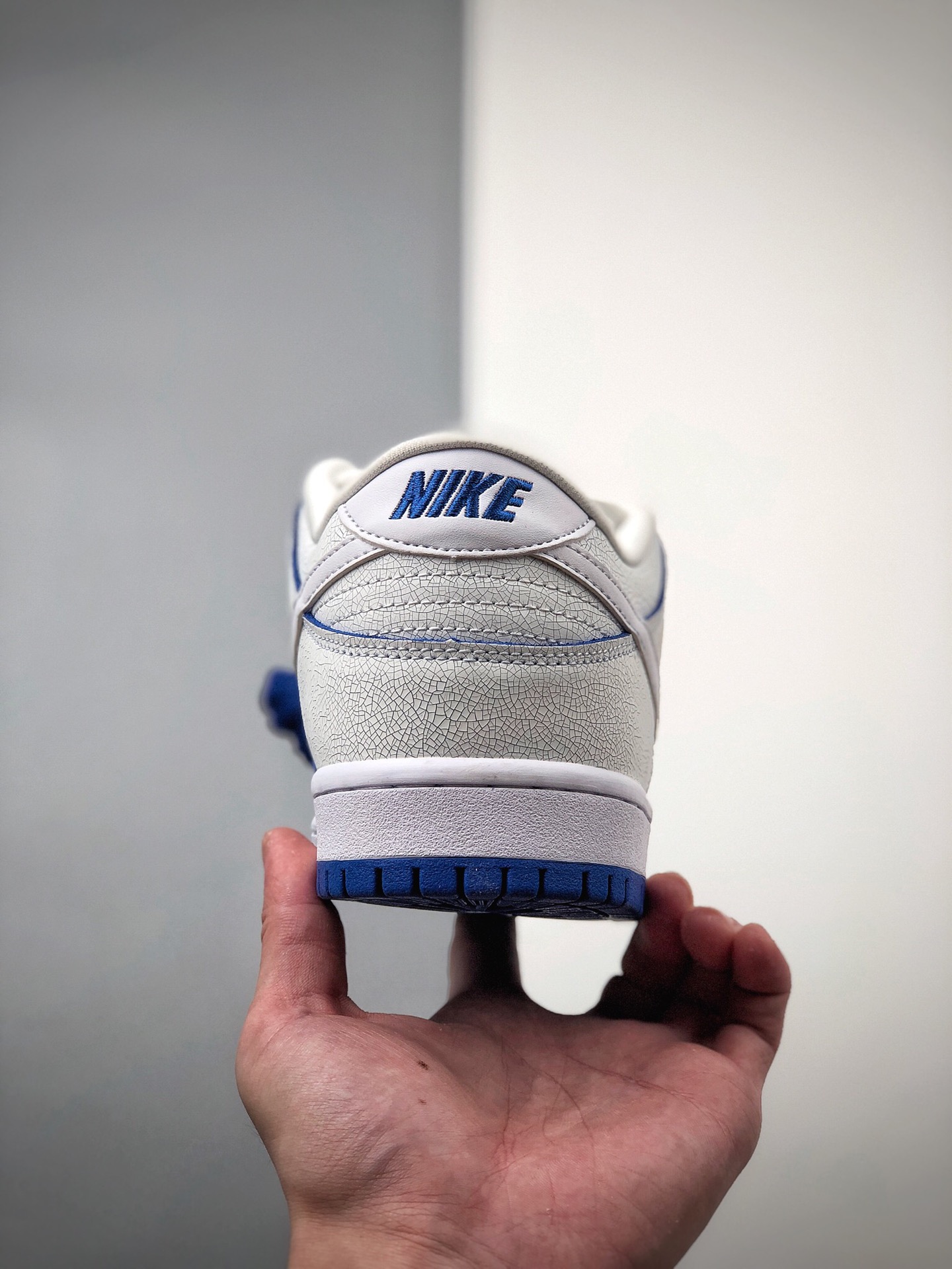 250 Nike SB Dunk Low Pro 白兰 扣扣乐 爆裂纹 冰蓝 青花瓷 运动滑板板鞋 货号:CJ6884-100