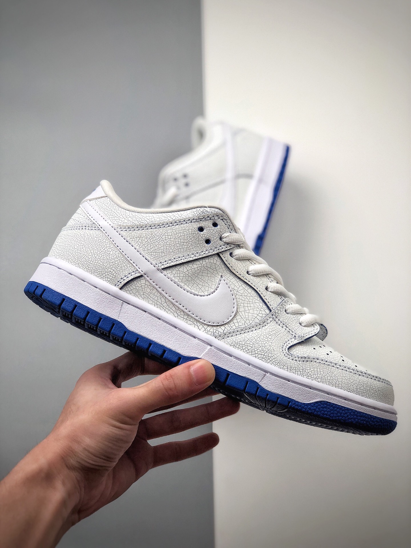 250 Nike SB Dunk Low Pro 白兰 扣扣乐 爆裂纹 冰蓝 青花瓷 运动滑板板鞋 货号:CJ6884-100