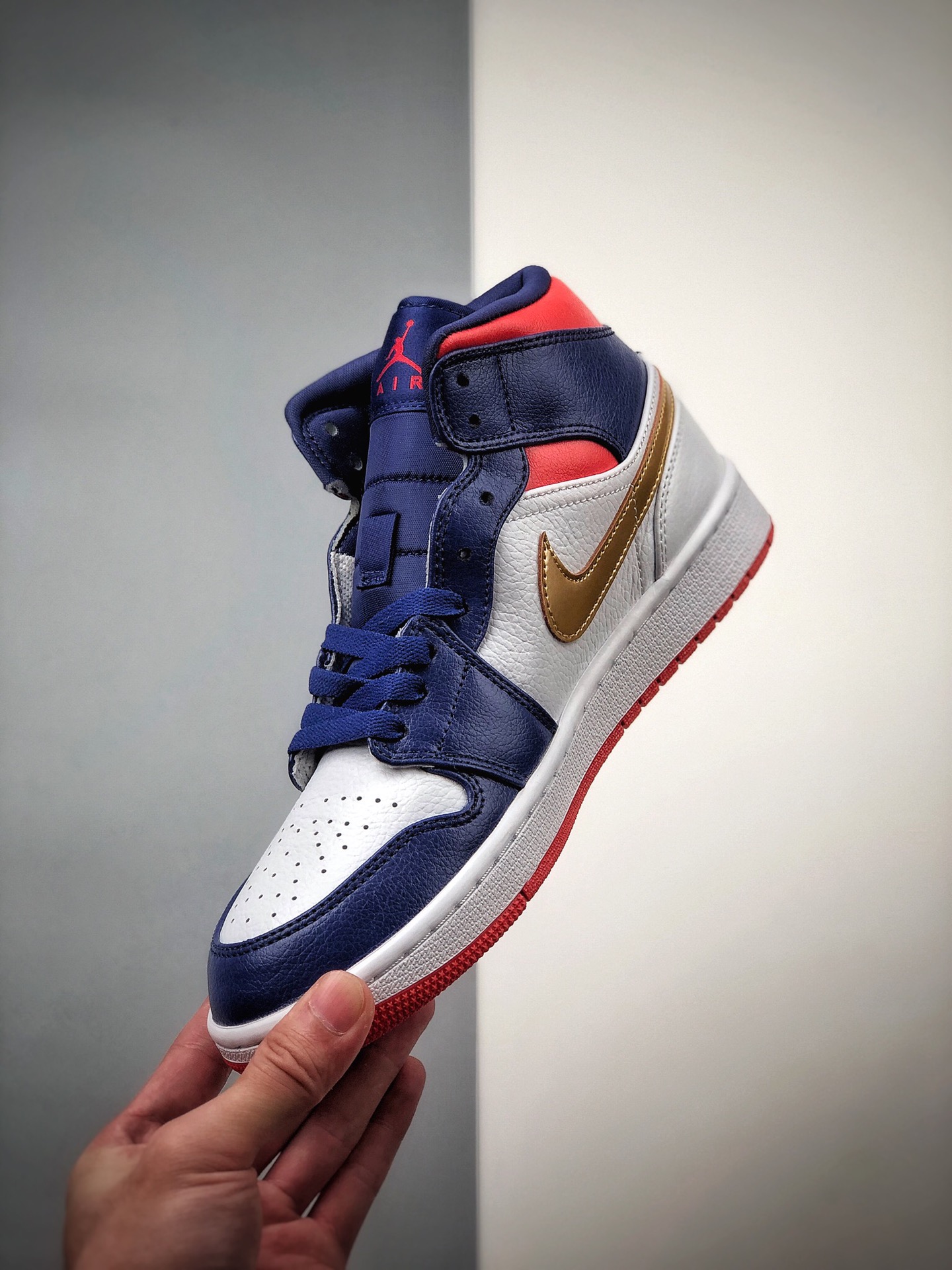 250 Air Jordan Mid“Olympic”CY金钩：BQ6931-104