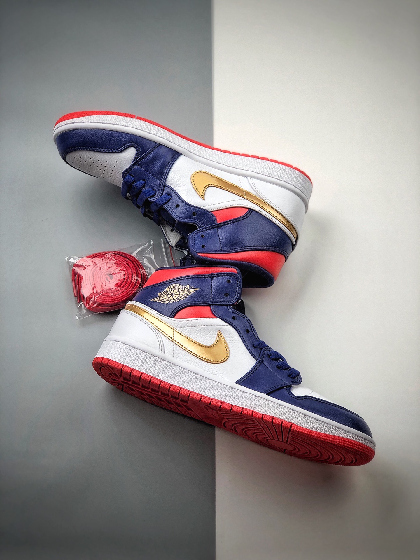 250 Air Jordan Mid“Olympic”CY金钩：BQ6931-104