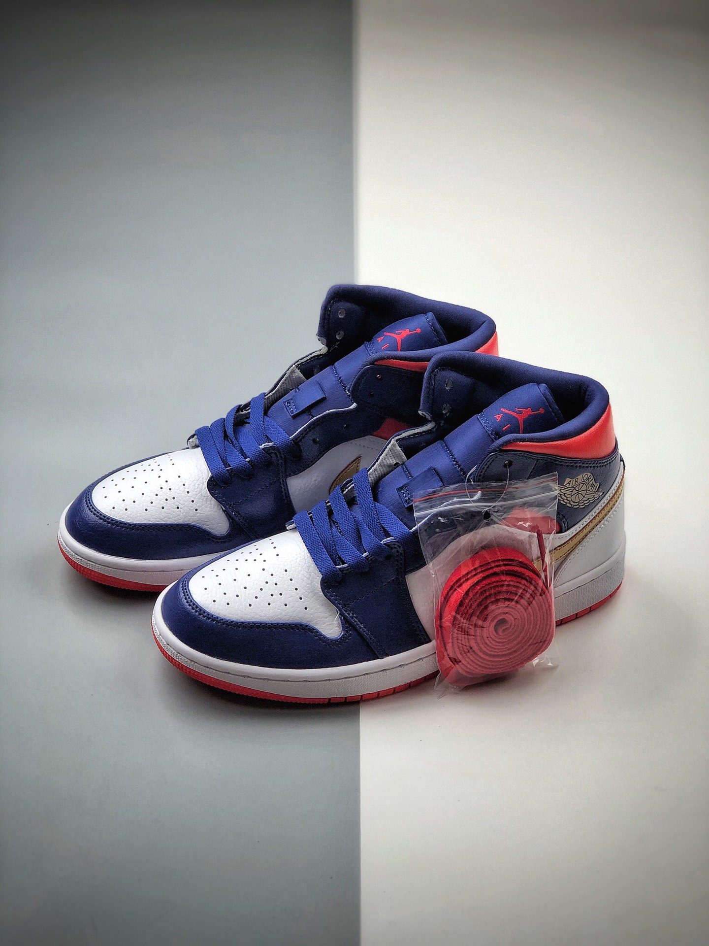 250 Air Jordan Mid“Olympic”CY金钩：BQ6931-104