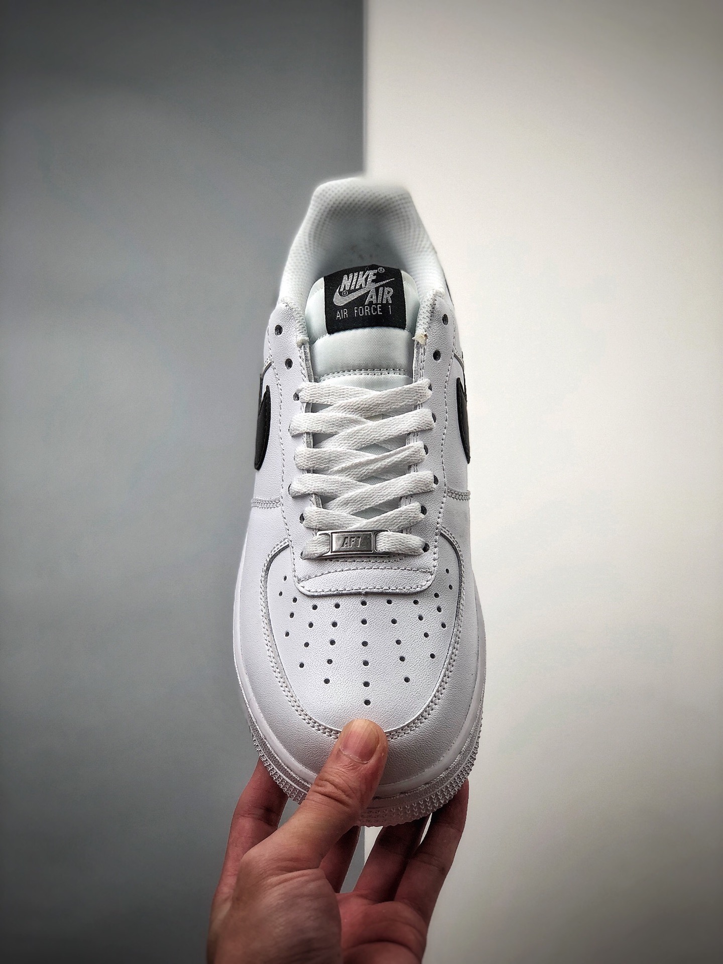 200  耐克Nike M AF 1-1 UPSTEP 空军一号低帮 CT7724-100
