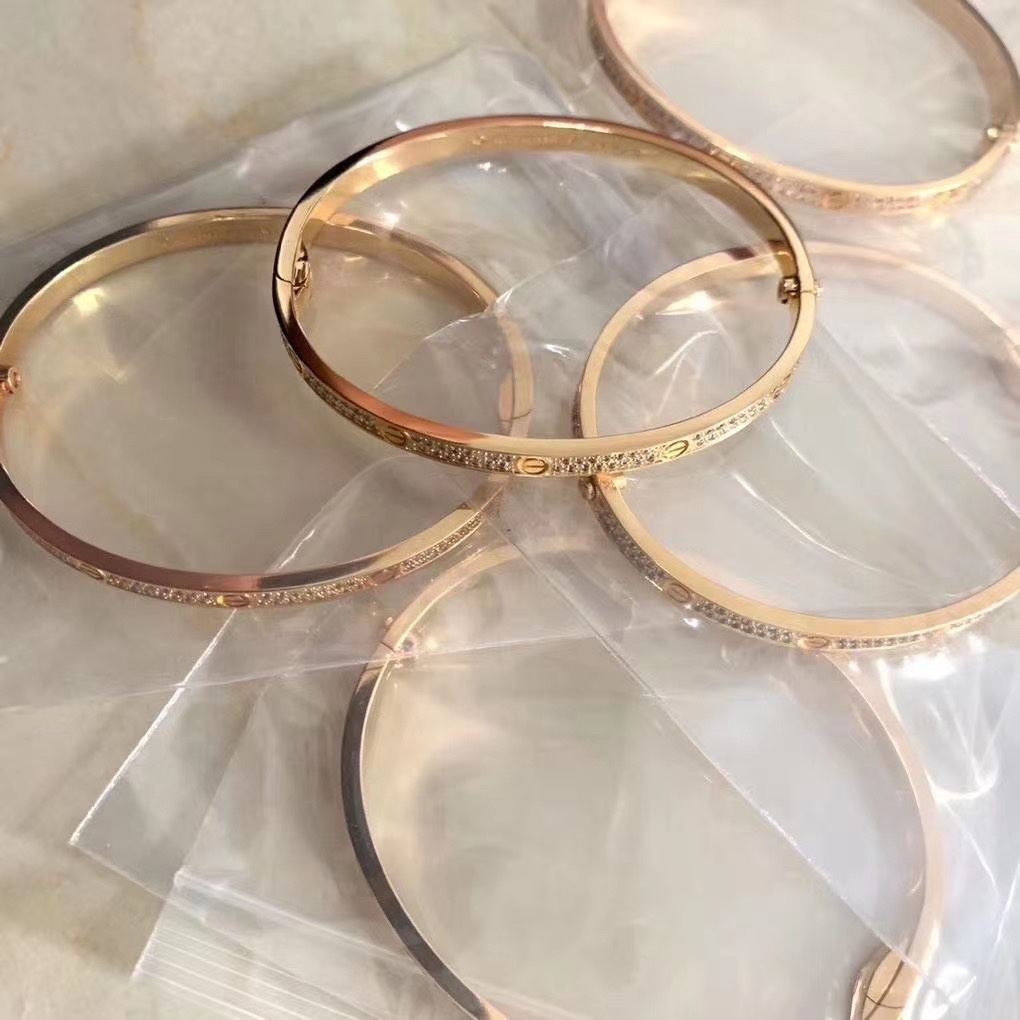 Cartier 卡家 玫瑰金色 窄版满钻LOVE手镯