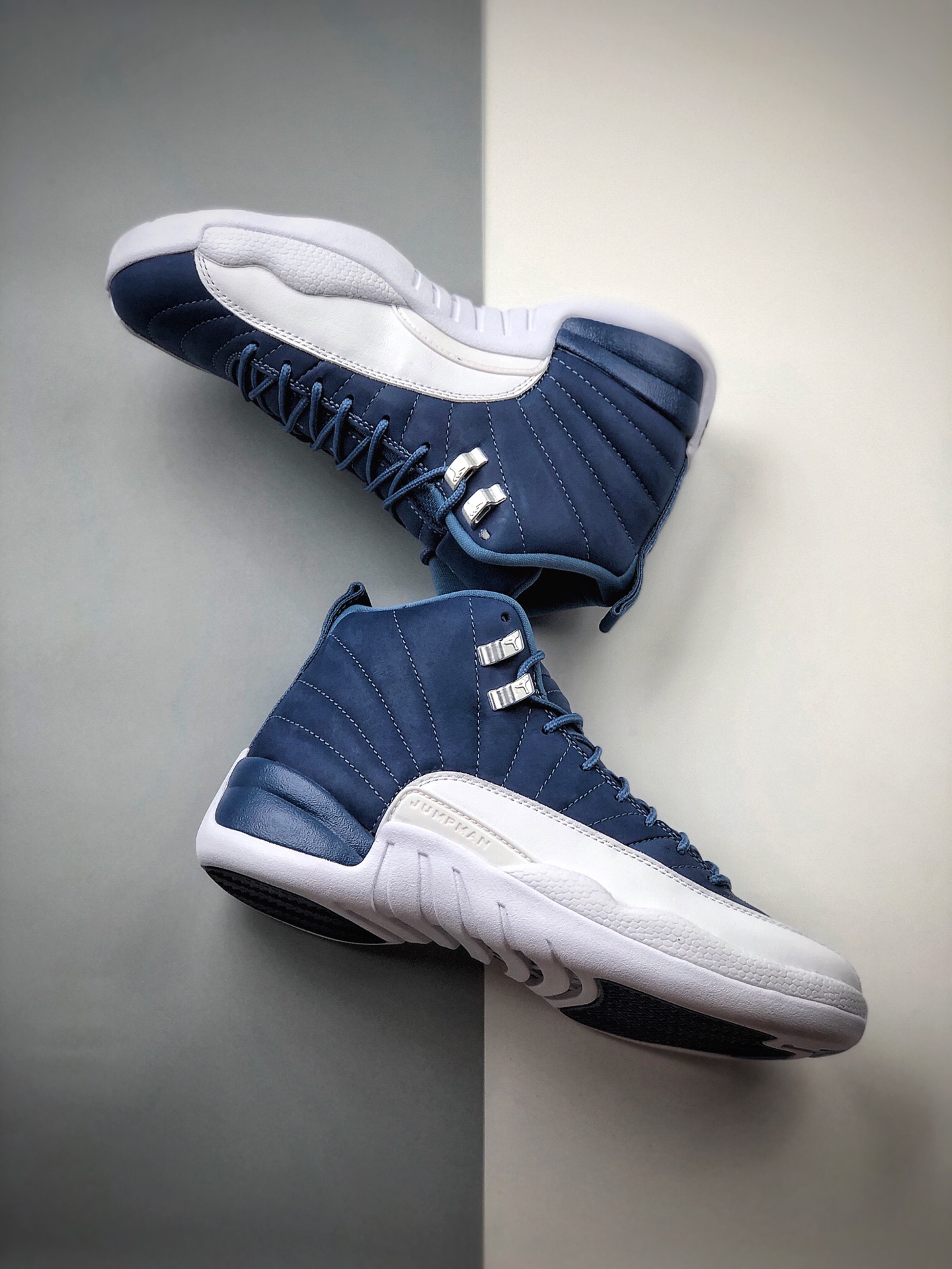 480 降价原550 Air Jordan 12 黑黄白兰 进口碳版 极限提升拉力 后尾23数字专属标识