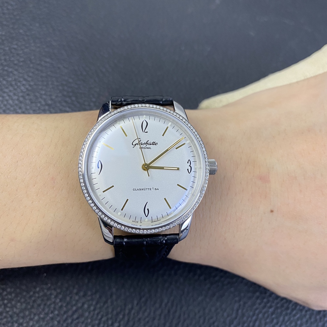 [Glashütte Original Watches]