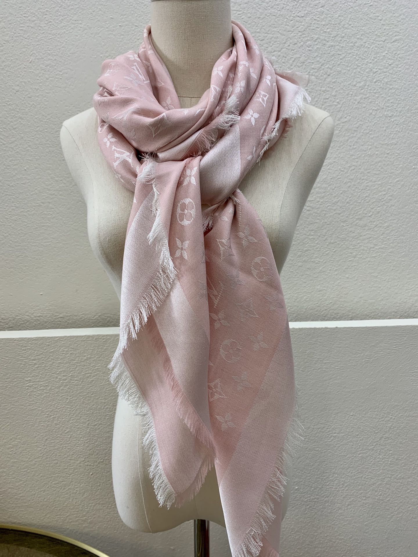 LV路易威登Monogram Denim披肩M71378 M71382 M71330 M71329 M72412 M72046 M72273