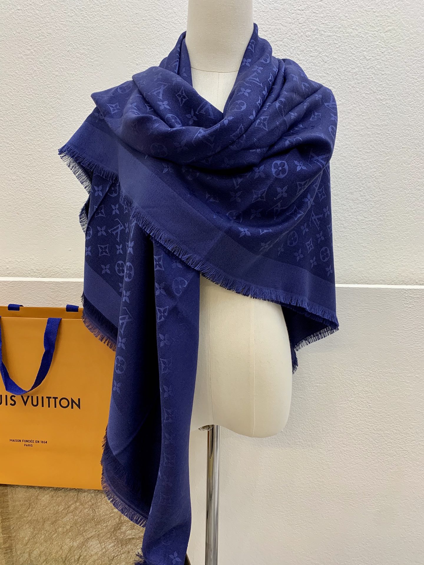 LV路易威登Monogram Denim披肩M71378 M71382 M71330 M71329 M72412 M72046 M72273