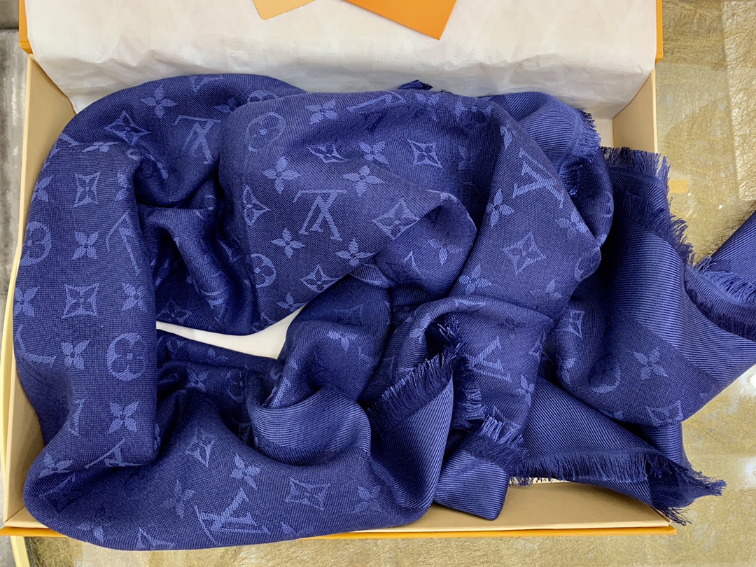 LV路易威登Monogram Denim披肩M71378 M71382 M71330 M71329 M72412 M72046 M72273