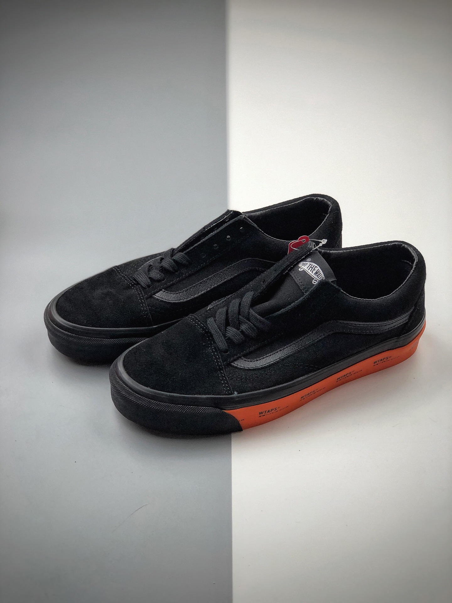 150  Vault by Vans x WTAPS OId Skool联名系列黑橙鞋款回归