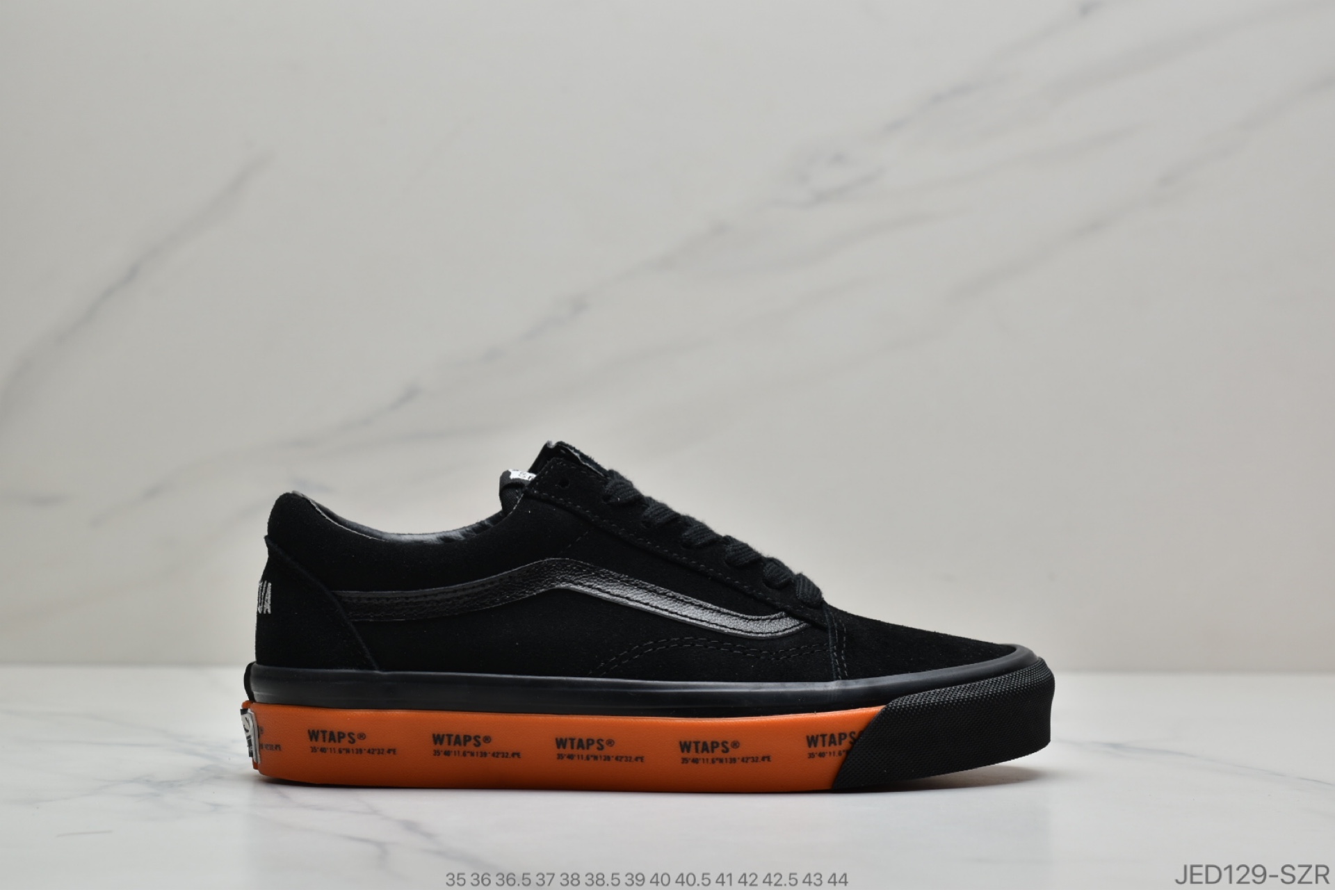 150 公司级Vault by Vans x WTAPS OId Skool联名系列灰色鞋款回归