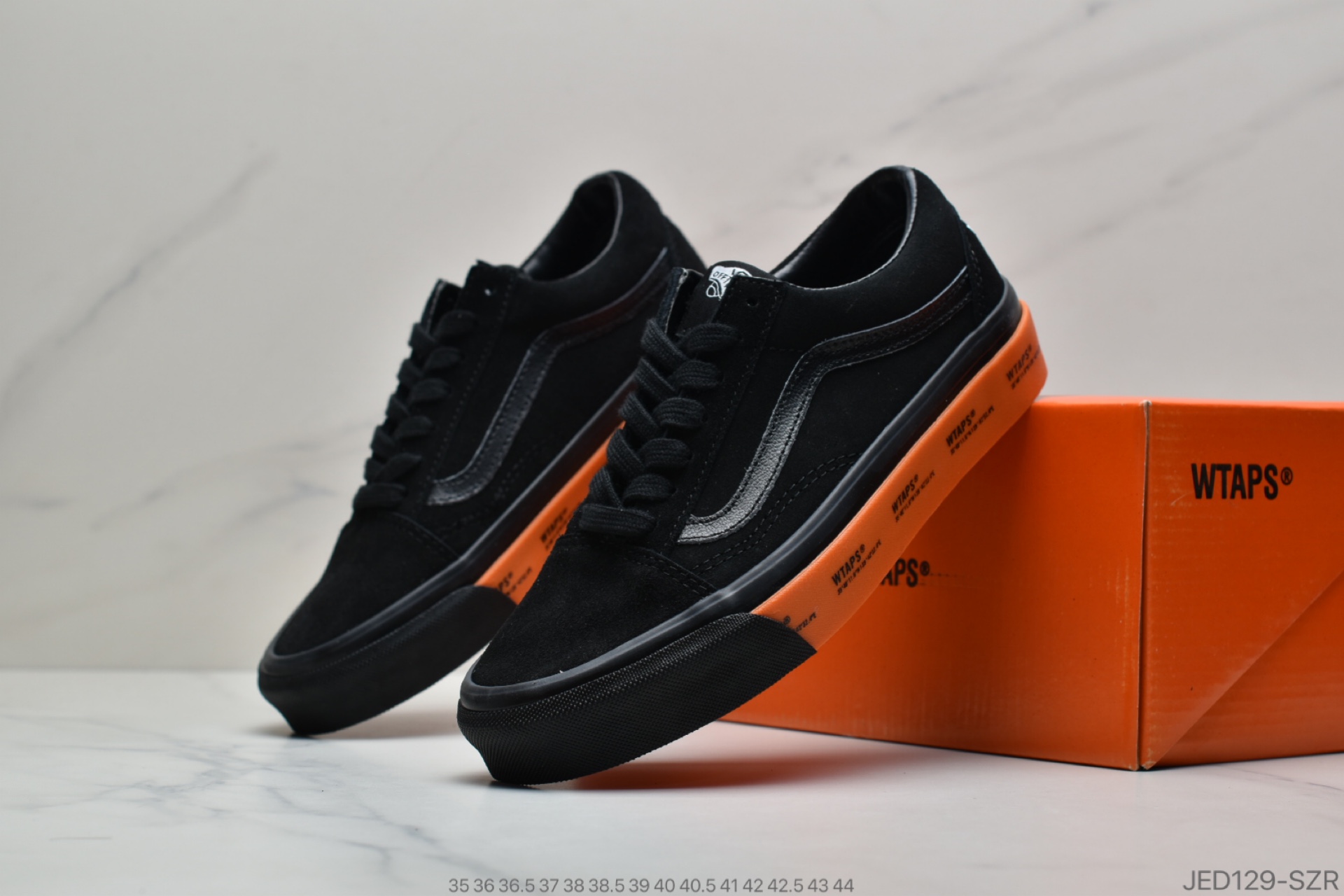 150 公司级Vault by Vans x WTAPS OId Skool联名系列灰色鞋款回归