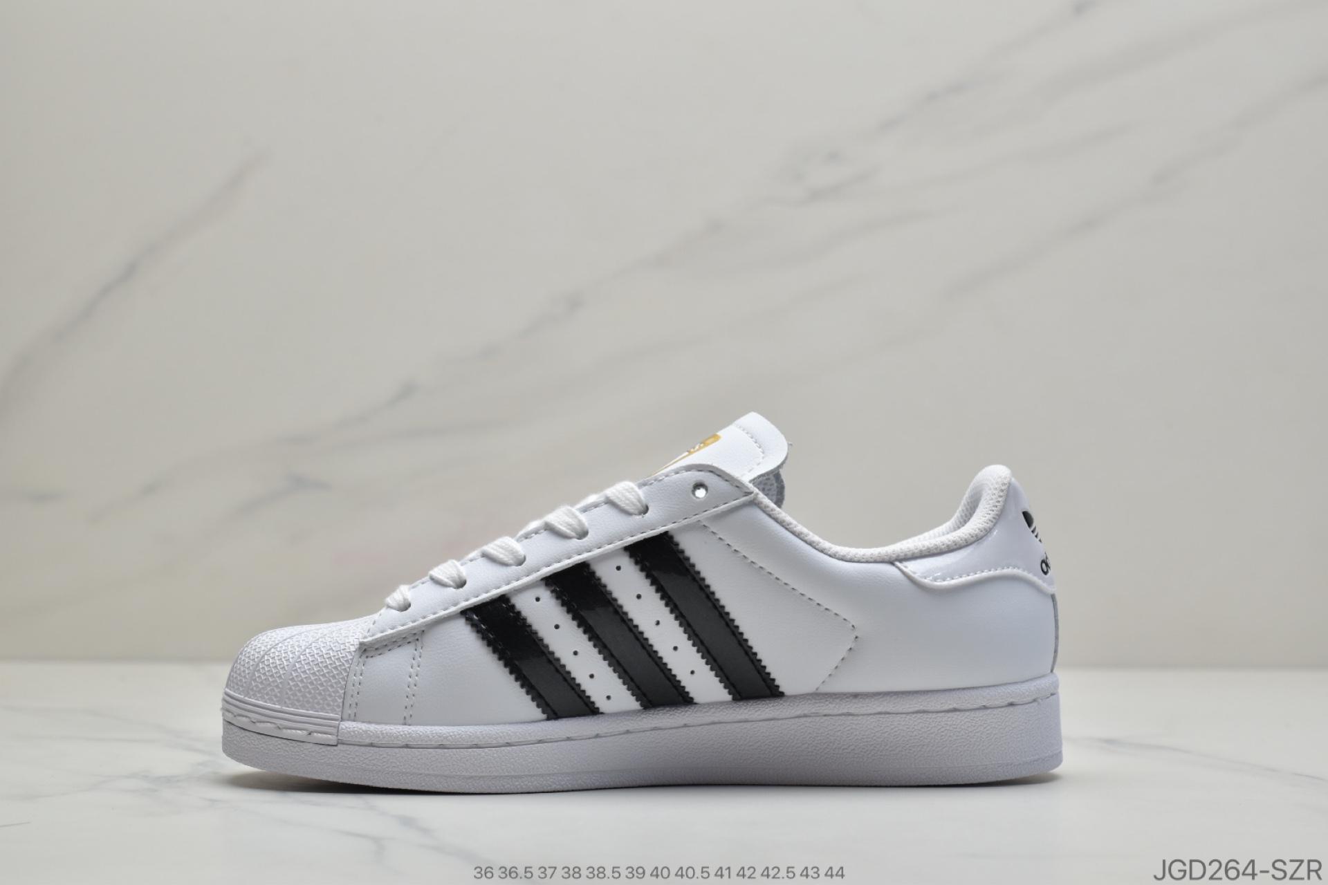 180 公司级Adidas 阿迪达斯 Superstar 贝壳头运动休闲板鞋 EF1627