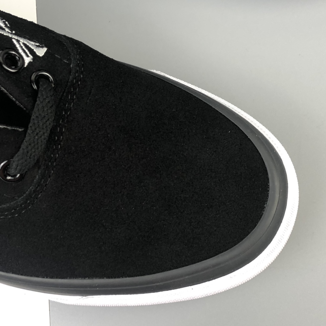 150 Vans Vault by x Wtaps 联名系列低帮板鞋 VN0A4BV426A