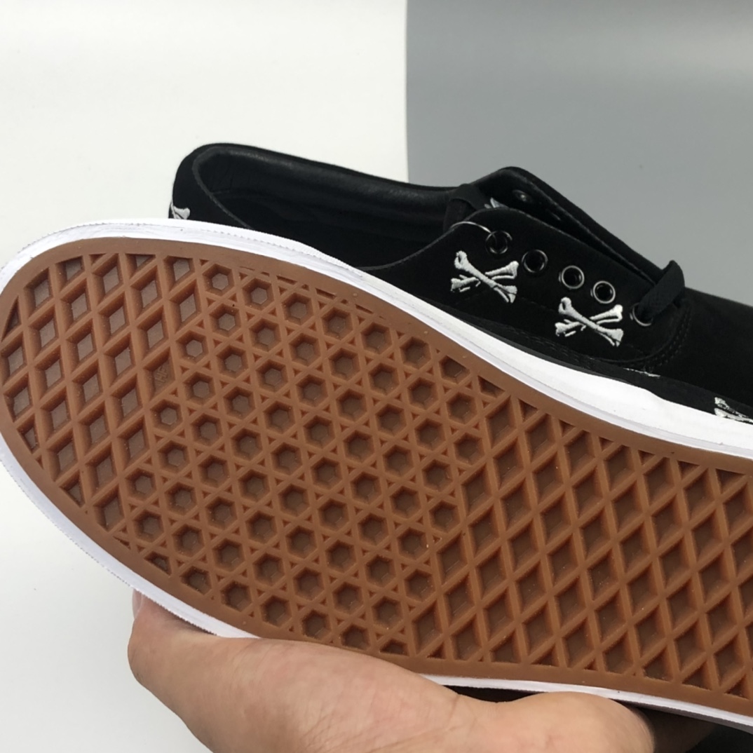 150 Vans Vault by x Wtaps 联名系列低帮板鞋 VN0A4BV426A