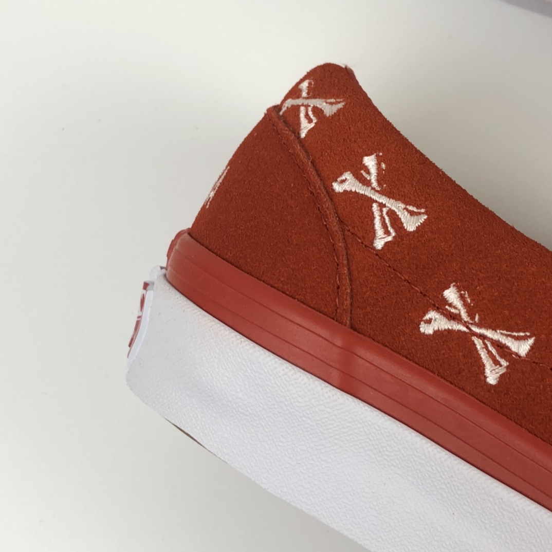 150 Vans Vault by x Wtaps 联名系列低帮板鞋 VN0A4BV428C