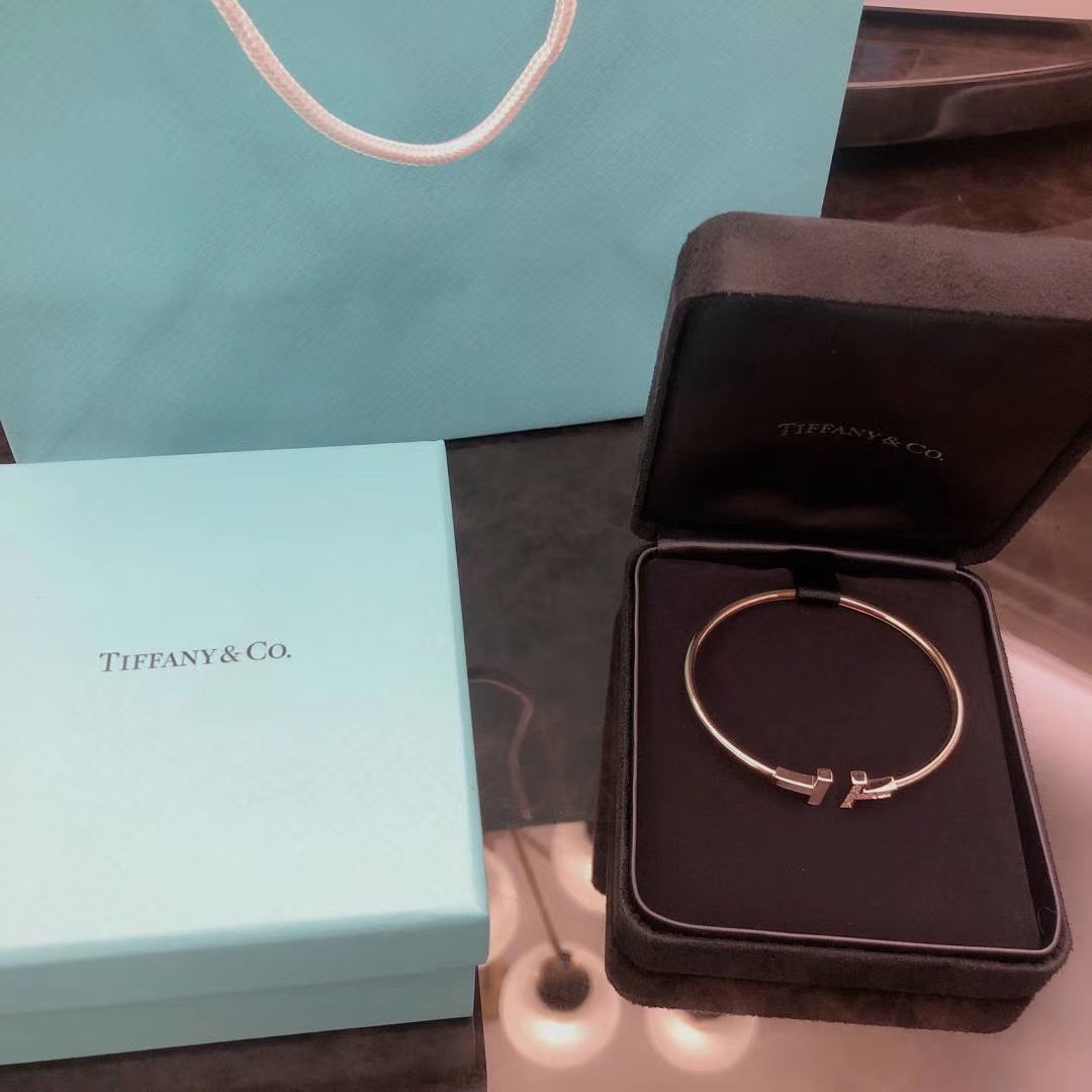 Tiffany & Co. 玫瑰金 半白贝半钻双t手镯