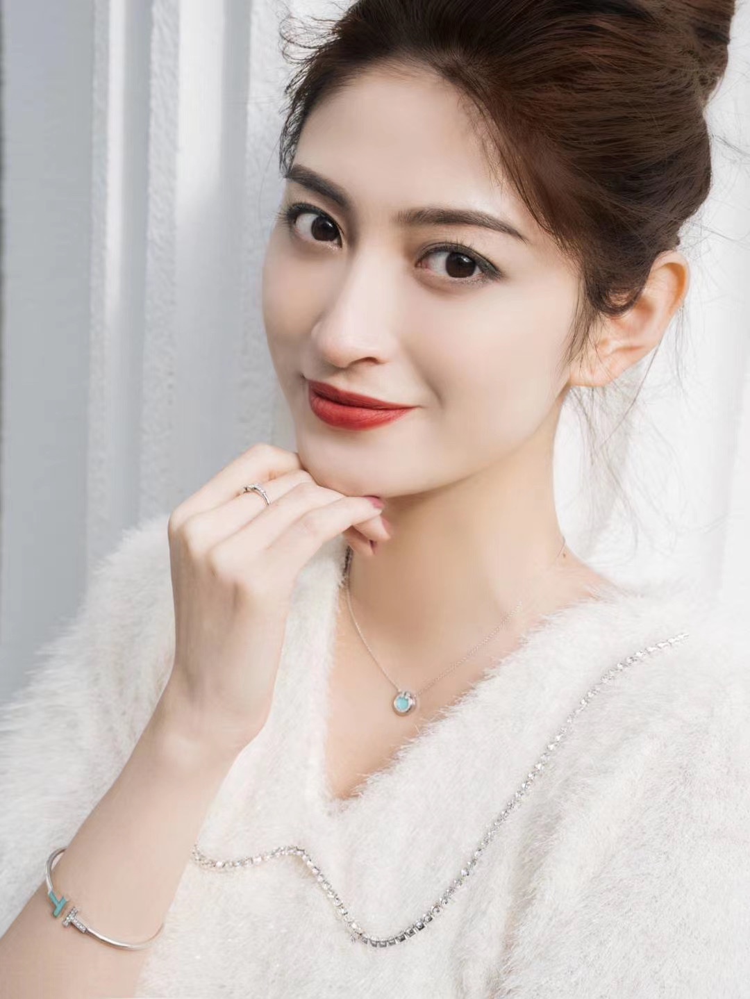 Tiffany & Co. T two 双t圆形锁骨项链