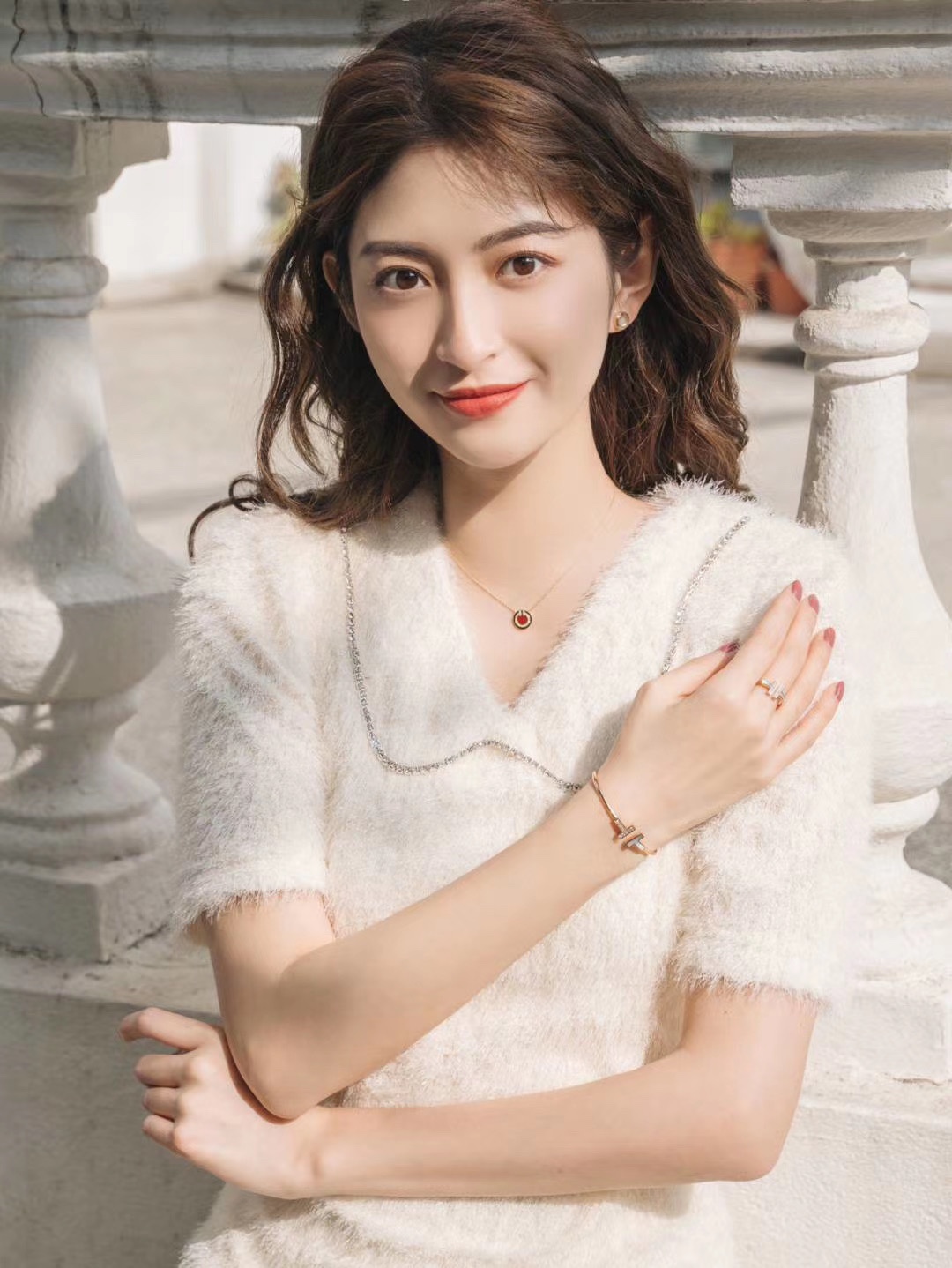Tiffany & Co. T two 双t圆形锁骨项链
