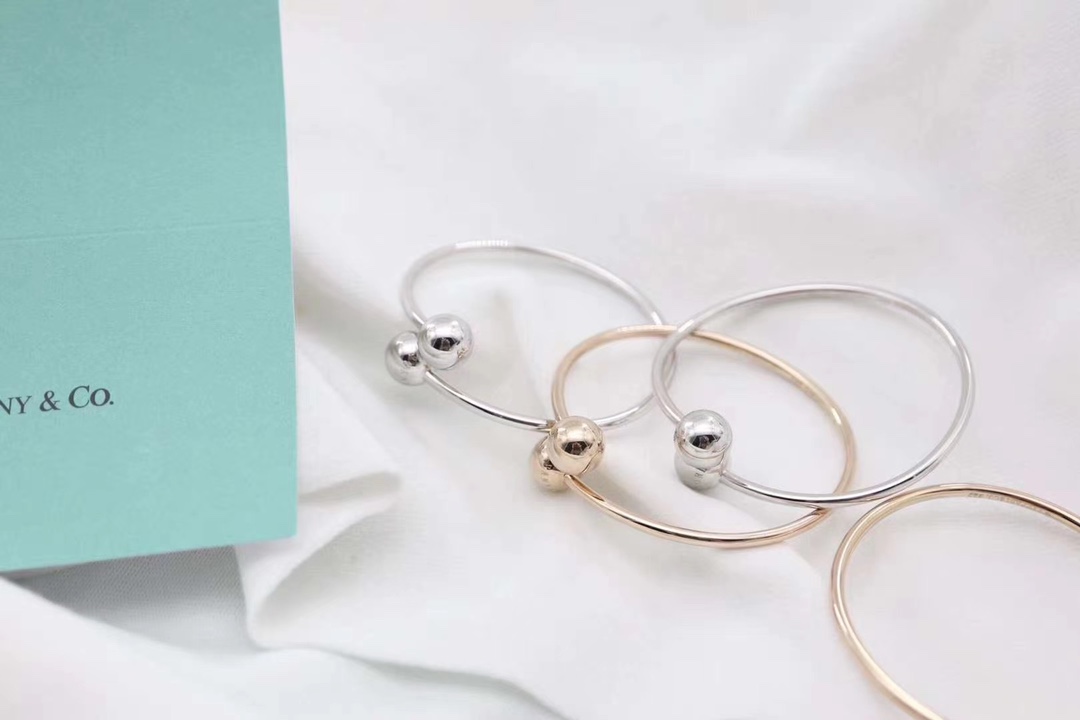 Tiffany & Co. Tiffany&Co.金属球形线圈手镯